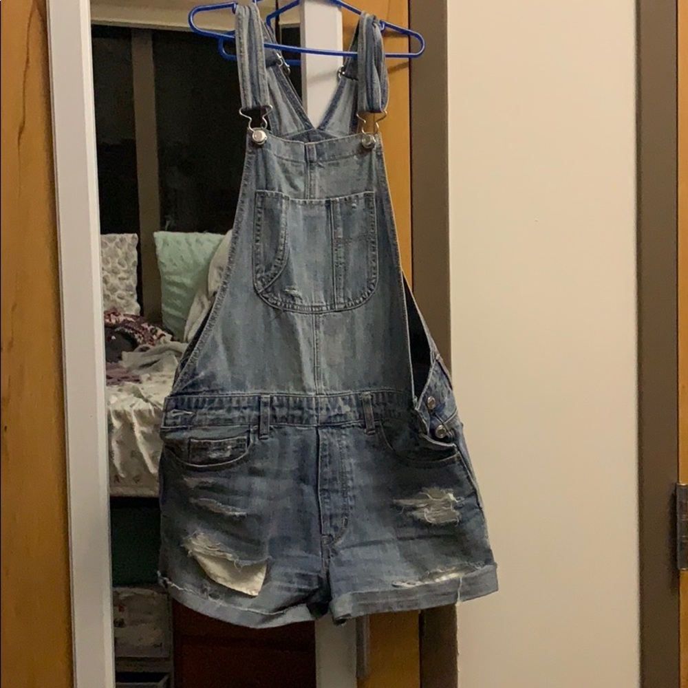 Super cute american eagle overalls